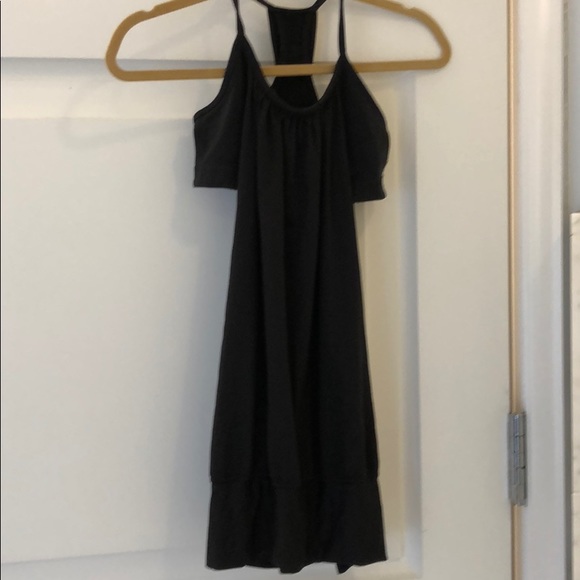 Lululemon no limits tanks in navy and black - Picture 2 of 3